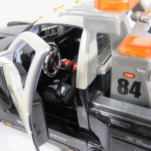Maisto Wrecker Highway patrol tow truck model - Scale 1/24