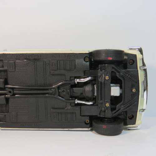 Motor Max 1964 Ford mustang convertible model car - Scale 1/24