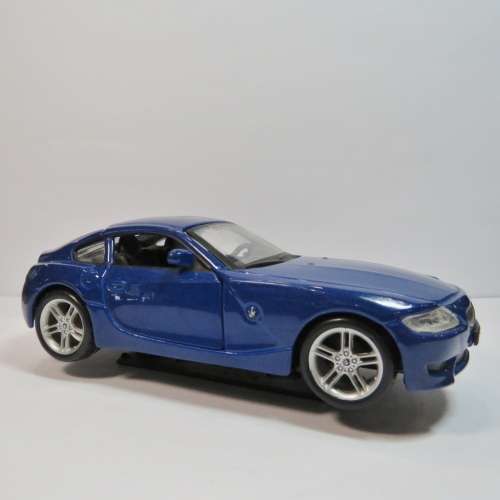 Bburago BMW Z4 M-Coupe model car - Scale 1/32
