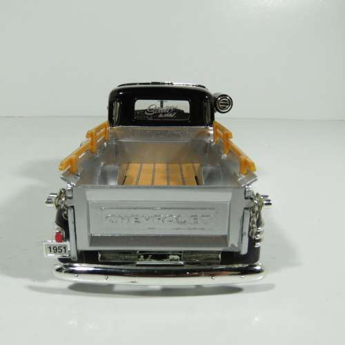 Jada Toys 1951 Chevrolet pickup model truck - Scale 1/24