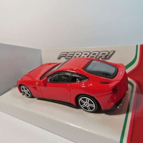 Bburago Ferrari F12 Berlinetta model car in box - Scale 1/43