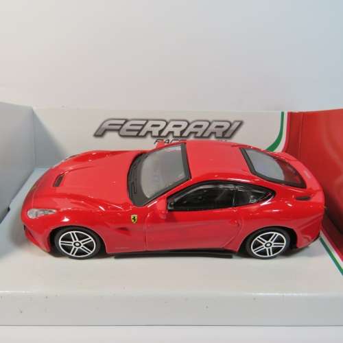 Bburago Ferrari F12 Berlinetta model car in box - Scale 1/43
