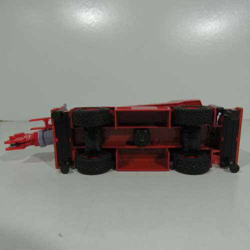 Tadano Crevo 300 die-cast mobile crane construction model - Scale 1/45
