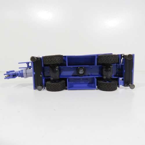Tadano Crevo 300 die-cast mobile crane construction  model - Scale 1/45