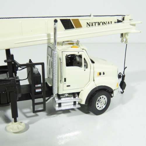 TWH Manitowac National crane 1500 boom truck die-cast model - Scale 1/50 - Mirrors missing