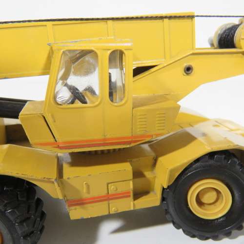 NZG #149 Grove RT755 mobile crane die-cast construction model - Scale 1/55 - Cab melted