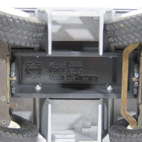 Conrad #2099 Tadano Faun ATF 45-3 mobile crane construction model - Scale 1/50