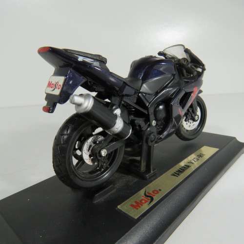Maisto Yamaha YZF-R1 model motorcycle  scale 1/18