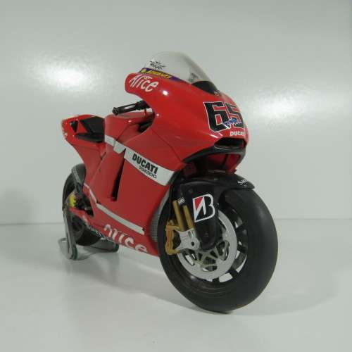 Maisto NSR250 model motorcycle  scale 1/18