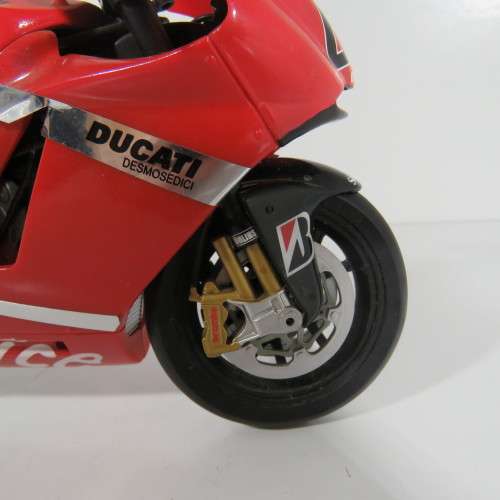 Maisto NSR250 model motorcycle  scale 1/18