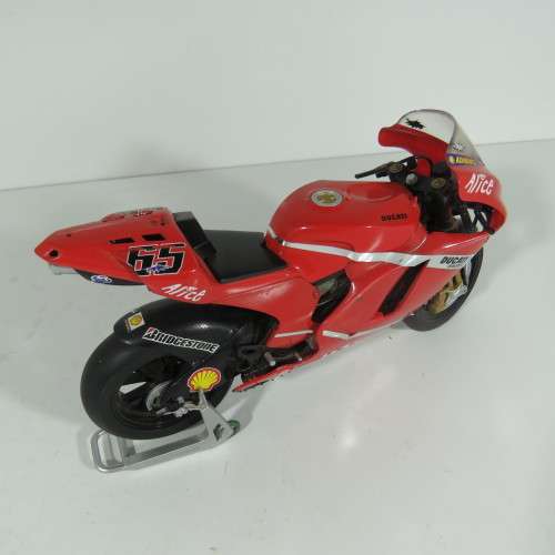 Maisto NSR250 model motorcycle  scale 1/18