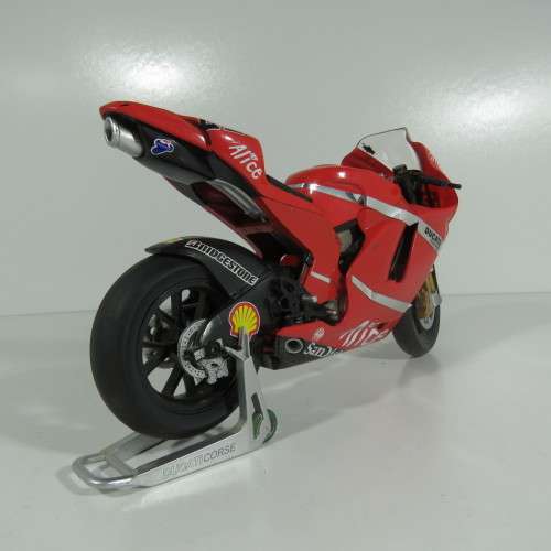 Maisto NSR250 model motorcycle  scale 1/18