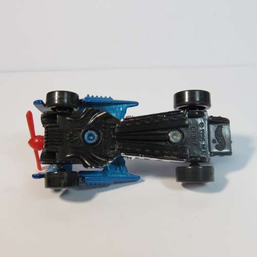 Hot Wheels K5137 truckin Transporter truck with dog fighter car