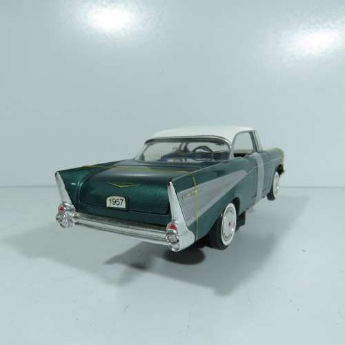 MotorMax 1957 Chevy bel air model car with box  scale 1/24