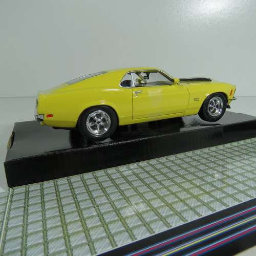 Motormax 1970 Ford Mustang Boss 429 in box  Scale 1/24