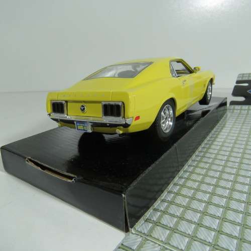 Motormax 1970 Ford Mustang Boss 429 in box  Scale 1/24