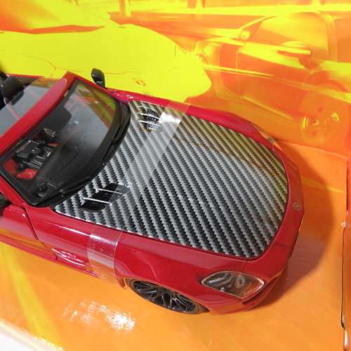 Maisto Exotics Mercedes-Benz SLS AMG Roadster model car in box  scale 1/24