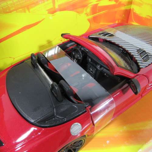 Maisto Exotics Mercedes-Benz SLS AMG Roadster model car in box  scale 1/24
