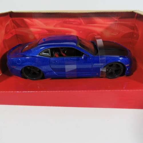Maisto Design 2010 Chevrolet Camaro SS RS model car  Modern muscle in box  scale 1/24