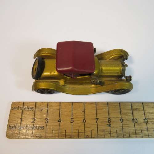 Matchbox 913 Cadillac model car - No.Y-6 models of Yesteryear