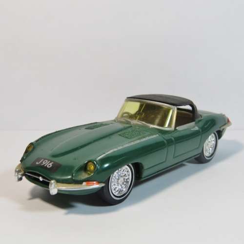1988 Matchbox Dinky 1967 Jaguar Series 11/2 E-type model car - Scale 1/43