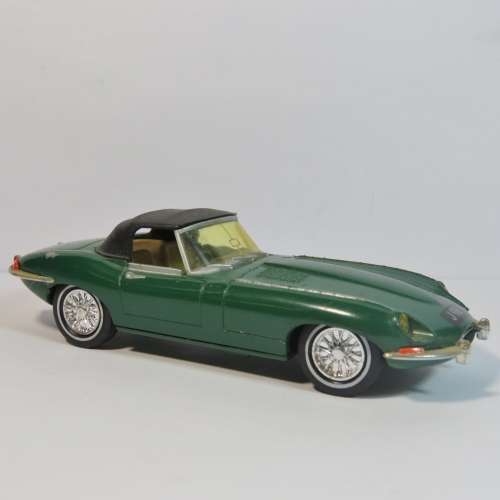 1988 Matchbox Dinky 1967 Jaguar Series 11/2 E-type model car - Scale 1/43