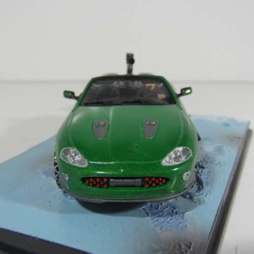 James Bond 007 - Jaguar XKR model car  - Die Another day