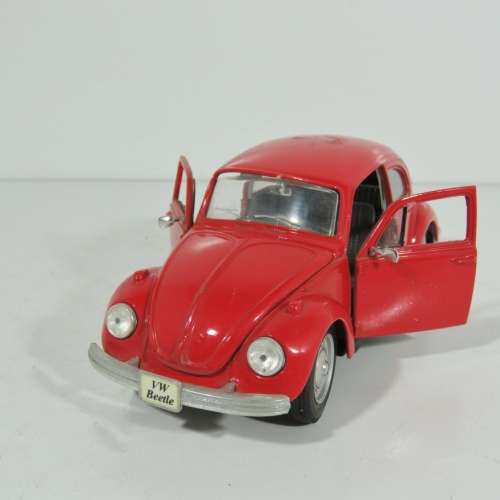 Maisto Volkswagen Beetle model car - Scale 1/24