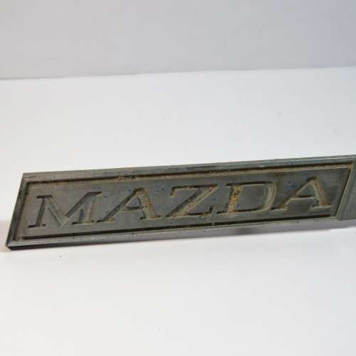 Mazda 616 Capella car badge