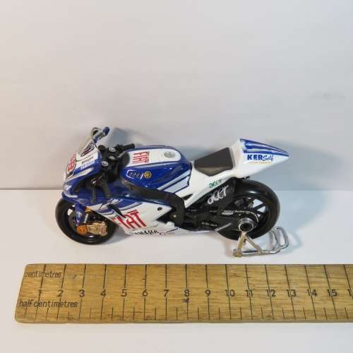 Maisto Yamaha Moto GP #48 Jorge Lorenze model motorcycle - Scale 1/18