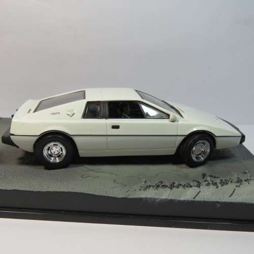 James Bond 007 - Lotus Esprit model car - The Spy who loved me