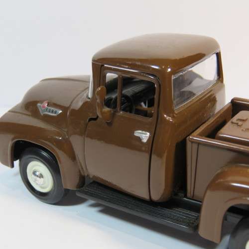 Smart Toys 1956 Ford F-100 pickup truck - Scale 1/38