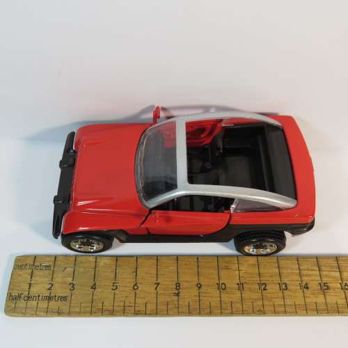 Newray Jeepster model car - Scale 1/32
