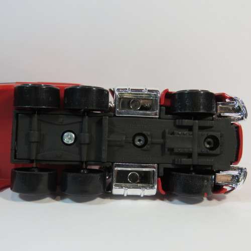 Hot Wheels M8750 truckin transporters truck with Ground FX car