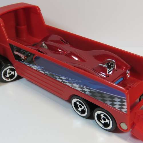 Hot Wheels M8750 truckin transporters truck with Ground FX car