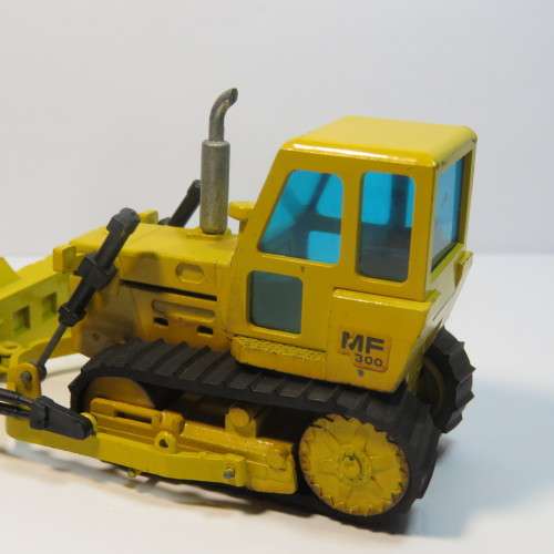 NZG MF300P bulldozer - Massey Ferguson - Scale 1/50