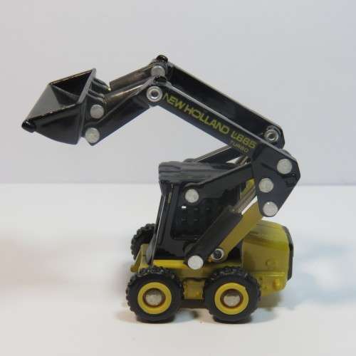 ERTL New Holland L665 Turbo skid steer loader - Scale 1/32