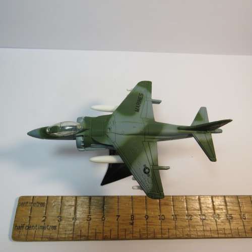 Maisto US Marines AV-8B Harrier die-cast jet plane