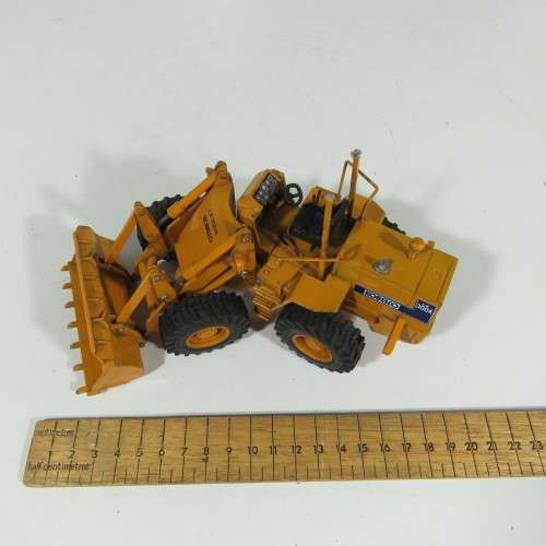 Ashiya Semitsu Kobelco LK300A front end loader construction model - Scale 1/30 - Some parts missing