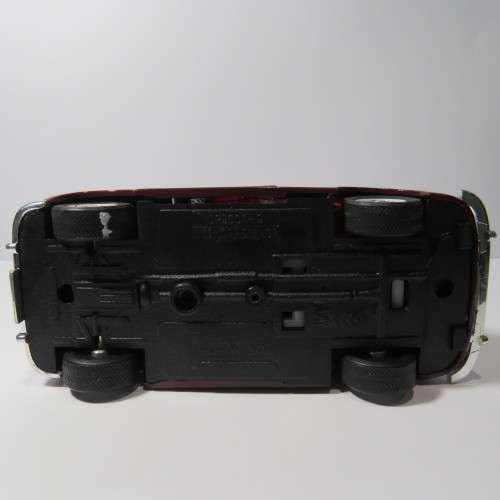 Saico Morris Minor model car - Scale 1/26 - Pull back action
