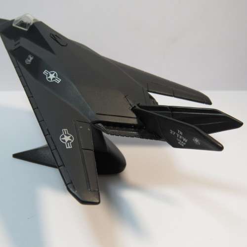 Maisto F-117A Stealth Nightwork die-cast model plane