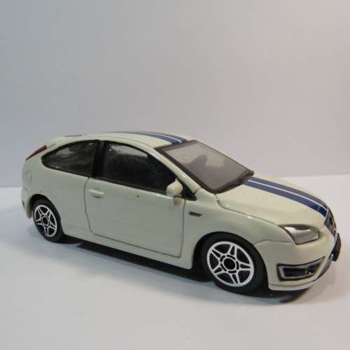 Bburago Ford Focus ST model car - Scale 1/43