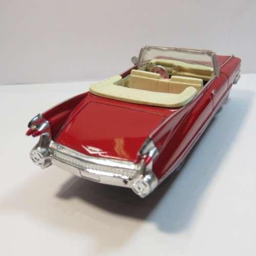 New Ray 1959 Cadillac series 62 model car - Scale 1/43