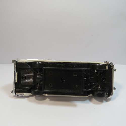 New Ray 1957 Pontiac Bonneville model car - Scale 1/43 - Missing side panel right rear