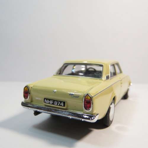 Hongwell Ford Consair model car - Scale 1/43