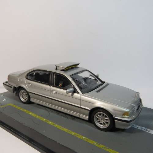 James Bond 007 - BMW 750 iL model car - Tomorrow never dies