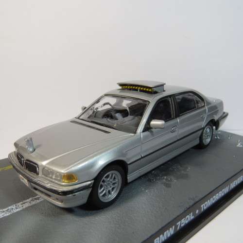 James Bond 007 - BMW 750 iL model car - Tomorrow never dies