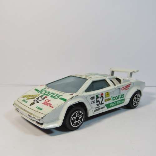 Bburago Lamborghini Countach 5000 S model car - Scale 1/43