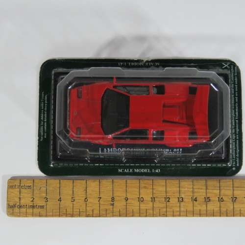 Delprado Lamborghini Countach model car - Scale 1/43