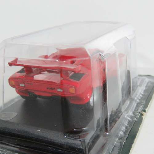 Delprado Lamborghini Countach model car - Scale 1/43